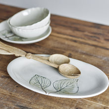 Load image into Gallery viewer, Aubrin serving plate - natural