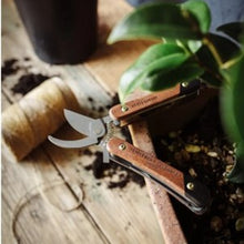 Load image into Gallery viewer, Garden multi-tool