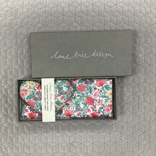 Load image into Gallery viewer, Lavender heart & liberty hankie - brambling