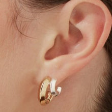 Load image into Gallery viewer, Double mixed metal hoop earring