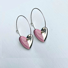 Load image into Gallery viewer, Hoop earrings with dark blue heart charms - gold