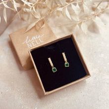 Load image into Gallery viewer, Pearl & emerald droplet studs - gold