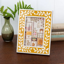 Load image into Gallery viewer, Resin picture frame - green