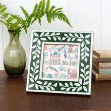 Load image into Gallery viewer, Resin picture frame - square - pink