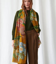 Load image into Gallery viewer, Rhodoleia scarf - gold