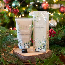Load image into Gallery viewer, Christmas tidings guest soaps - under the mistletoe