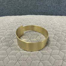 Load image into Gallery viewer, Maya brass hinge earrings