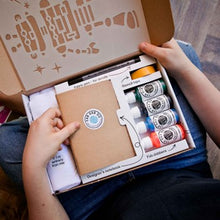 Load image into Gallery viewer, Fab dab do robot t-shirt kit