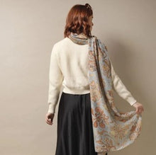 Load image into Gallery viewer, Tudor rose scarf - grey