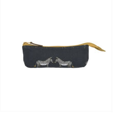Load image into Gallery viewer, Canvas wash bag - zebra