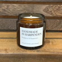 Load image into Gallery viewer, Raspberry & peppercorn candle - small