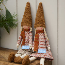 Load image into Gallery viewer, Santa's helpers - Selma &amp; Storm
