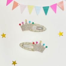 Load image into Gallery viewer, Glitter crown hair clips

