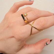 Load image into Gallery viewer, Everyday delicate opal ring
