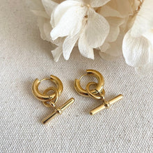 Load image into Gallery viewer, Everyday bar hoop earrings - gold
