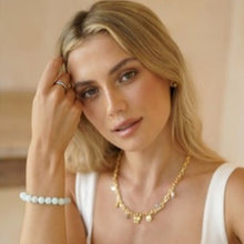Load image into Gallery viewer, Chunky green gemstone T-bar necklace - gold
