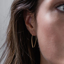Load image into Gallery viewer, Maya earrings - gold
