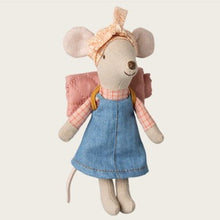 Load image into Gallery viewer, Hiker mouse - big sister
