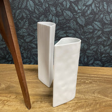 Load image into Gallery viewer, Tear drop vases - 2 sizes
