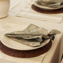 Load image into Gallery viewer, Lemonade marmalade oven glove - sage green
