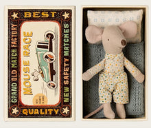 Load image into Gallery viewer, Little brother mouse in matchbox

