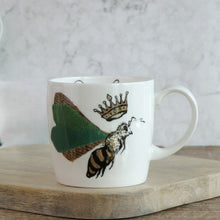 Load image into Gallery viewer, Queen bee mug
