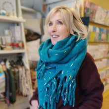 Load image into Gallery viewer, Multi-links scarf - various colours
