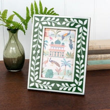 Load image into Gallery viewer, Resin picture frame - pink
