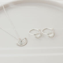 Load image into Gallery viewer, Delphi necklace - silver
