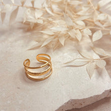 Load image into Gallery viewer, Triple band ring - gold
