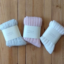 Load image into Gallery viewer, Cashmere blend socks
