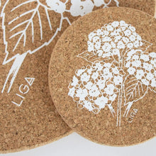 Load image into Gallery viewer, Cork placemat or coaster set - hydrangea
