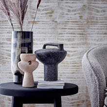 Load image into Gallery viewer, Ngoie vase - nature
