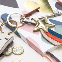 Load image into Gallery viewer, Keyring - shooting star
