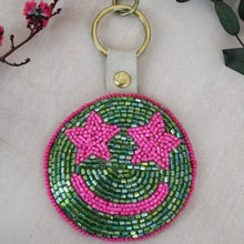 Load image into Gallery viewer, Smiley star keyrings
