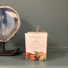 Load image into Gallery viewer, Xmas votive candle - the spices
