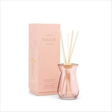 Load image into Gallery viewer, Flora bulb diffuser - various scents
