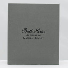 Load image into Gallery viewer, Spanish fig &amp; nutmeg shower gift box
