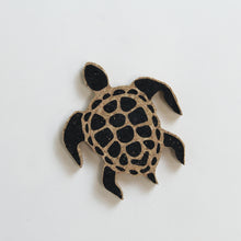 Load image into Gallery viewer, Turtle magnet
